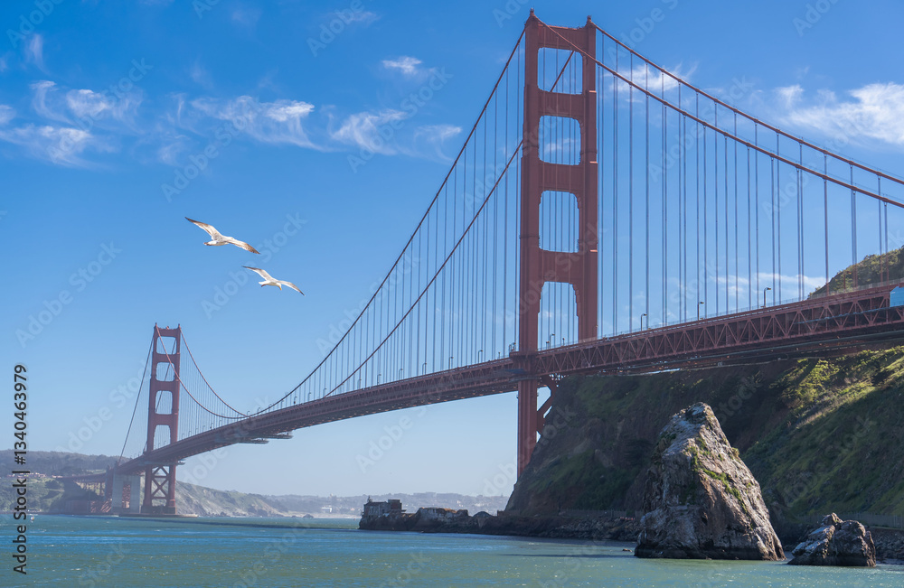 Fototapeta premium Golden Gate Bridge, San Francisco, California, USA. 