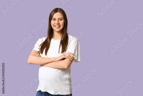 Beautiful young pregnant wo...