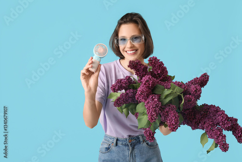 Young woman with small elec...