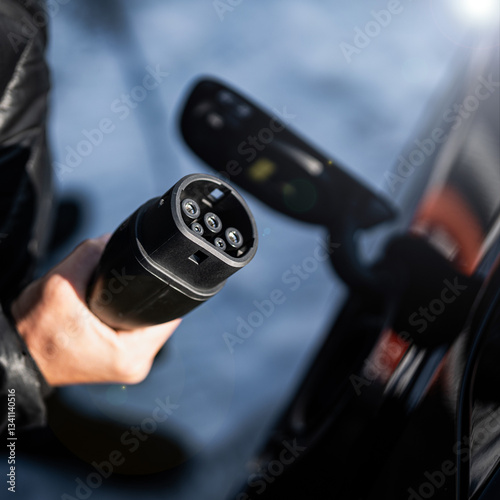 charging an electric car in winter - what type of plug to use for charging - instructions and safety for charging an electric car