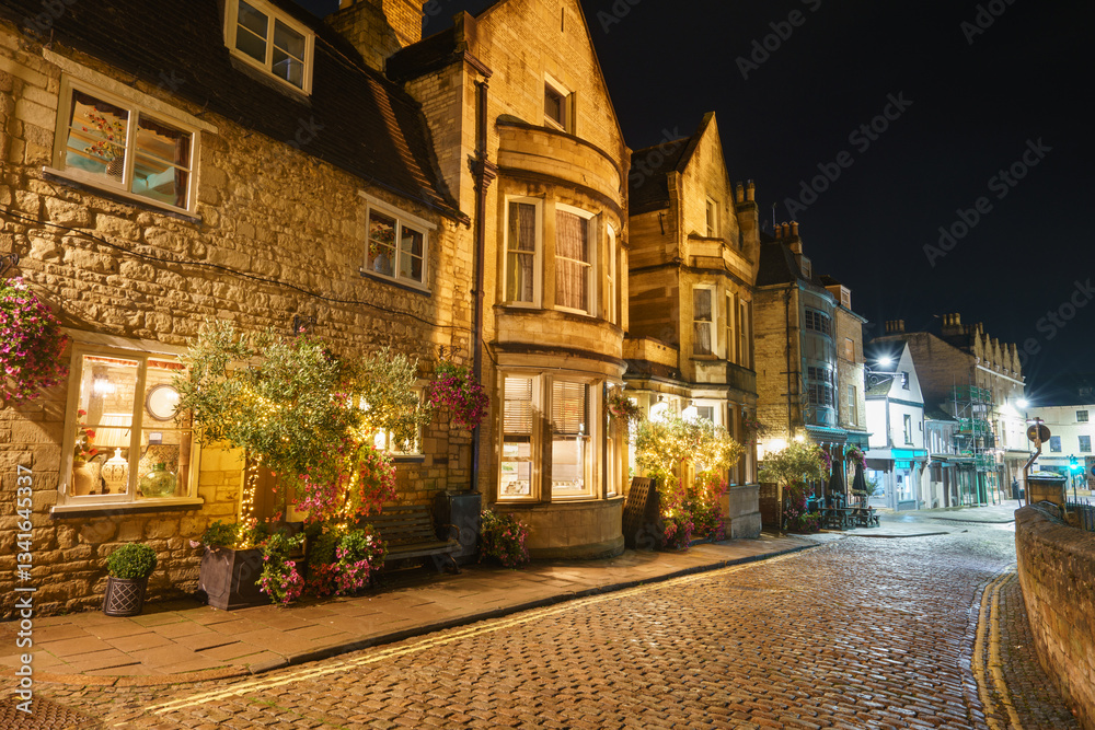 Naklejka premium Evening architecture of Barn Hill road in Stamford. England