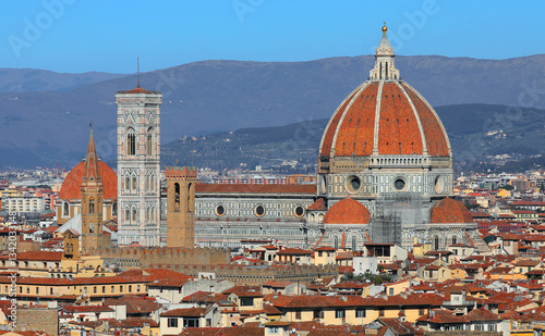 Obraz na płótnie Florence Cathedral with bell tower of Giotto and dome of Brunelleschi with vivid