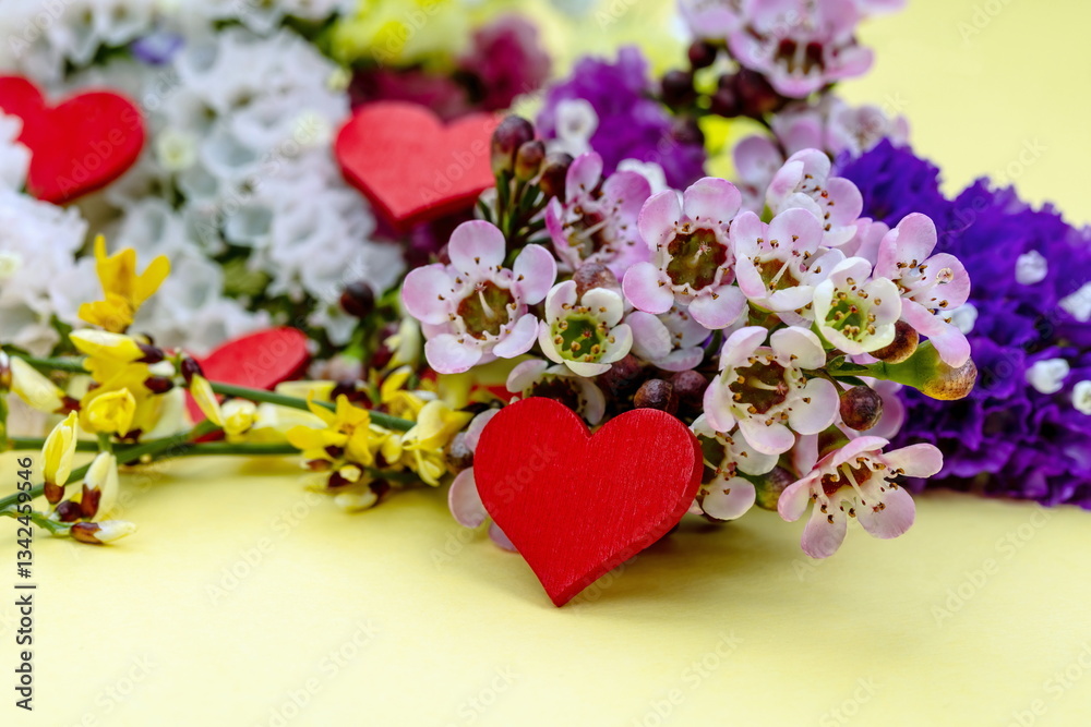 Cuori rossi con fiori Cuori rossi con fiori