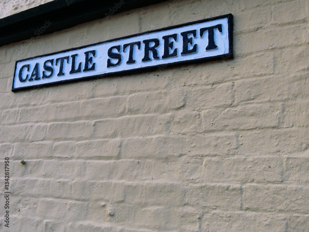 Fototapeta premium Castle Street sign in Cambridge, United Kingdom
