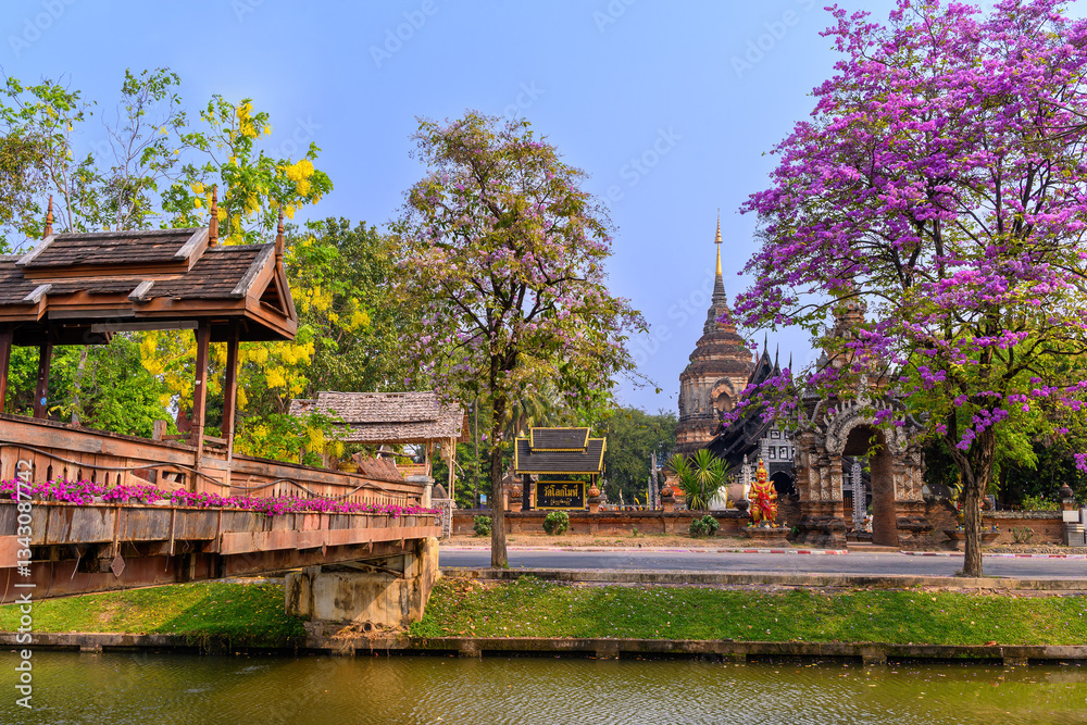 Lokmolee Temple is a Buddhist in Chiang Mai, Thailand It is a beautiful temple. Lokmolee Temple is a Buddhist in Chiang Mai, Thailand It is a beautiful temple.