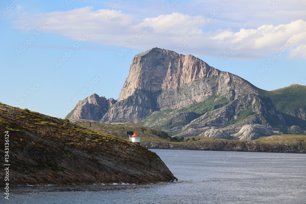 Φωτογραφία Beautiful coastal landscape in the Nordland region, Norway
