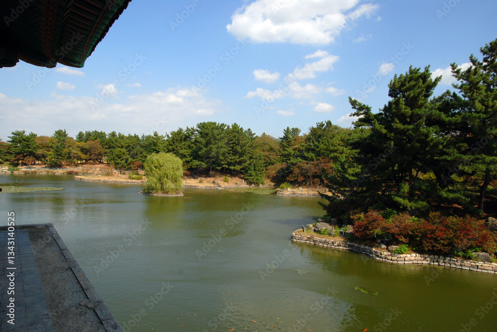 Fototapeta premium Donggung Palace and Wolji Pond, South korea