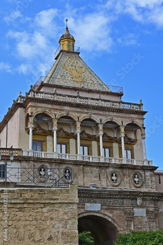 Obraz na płótnie Palermo, Palazzo dei Normanni e Porta Nuova- Sicilia w salonie