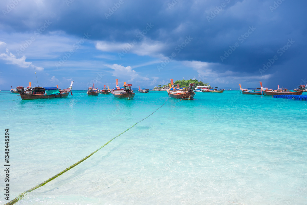 Obraz premium Koh Lipe is another island in the Andaman Sea that is a dream destination for many people. There are many marine activities such as snorkeling and coral viewing, a lot of resort, located in Satun