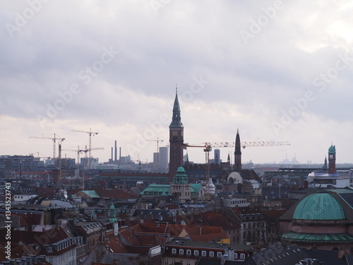Wolkiger Blick über das schöne Kopenhagen in Dänemark