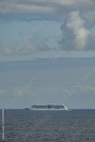 Obraz na płótnie Modern family cruiseship cruise ship liner Brilliance cruising Inside Passage towards Alaska northbound to Last Frontier Glacier and Nature adventure vacation holiday w salonie