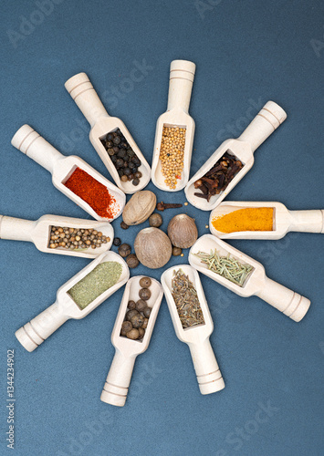 Obraz na płótnie spice mix in wooden spoons w salonie