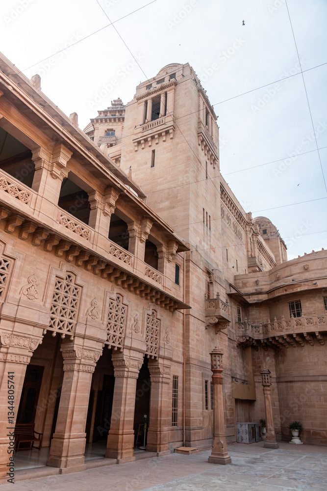 Obraz premium Mehrangarh Fort's exterior walls showcase intricate architectural details. Located in Jodhpur, Rajasthan, it is a UNESCO World Heritage Site.