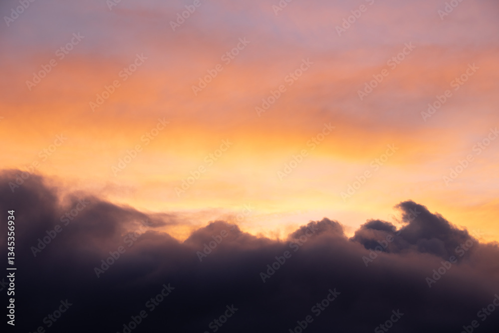 Fototapeta premium Soft hues at sunset