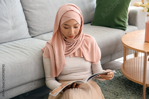 Beautiful young Asian woman...