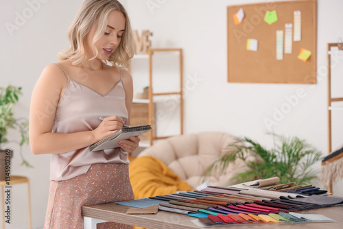 Female interior designer wo...