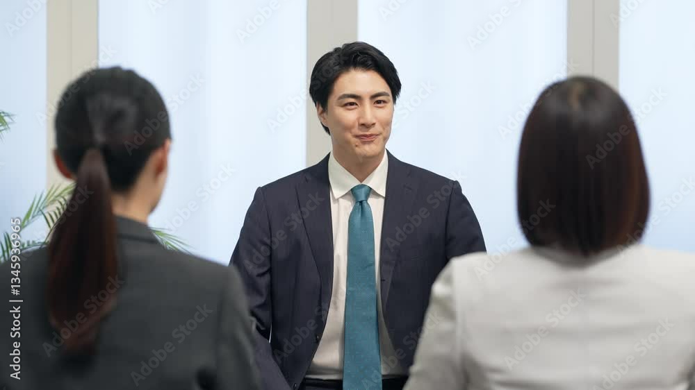 面接、採用、ビジネス、リクルート、就活、就職活動、自己PR、アピール、面接官、男性、ビジネスパーソン、ビジネスマン、新卒、中途、人材、面談、インタビュー、オフィス、企業、会社員、女性、日本人、話す、説明、笑顔、爽やか、チームワーク、研修、セミナー、講師、求人、スーツ、仕事、査定、人事、考課、カウンセリング、コンサル、評価、MBO、OKR、ポジティブ、オーディション、会話、グループ、若い、相談、商談 面接、採用、ビジネス、リクルート、就活、就職活動、自己PR、アピール、面接官、男性、ビジネスパーソン、ビジネスマン、新卒、中途、人材、面談、インタビュー、オフィス、企業、会社員、女性、日本人、話す、説明、笑顔、爽やか、チームワーク、研修、セミナー、講師、求人、スーツ、仕事、査定、人事、考課、カウンセリング、コンサル、評価、MBO、OKR、ポジティブ、オーディション、会話、グループ、若い、相談、商談