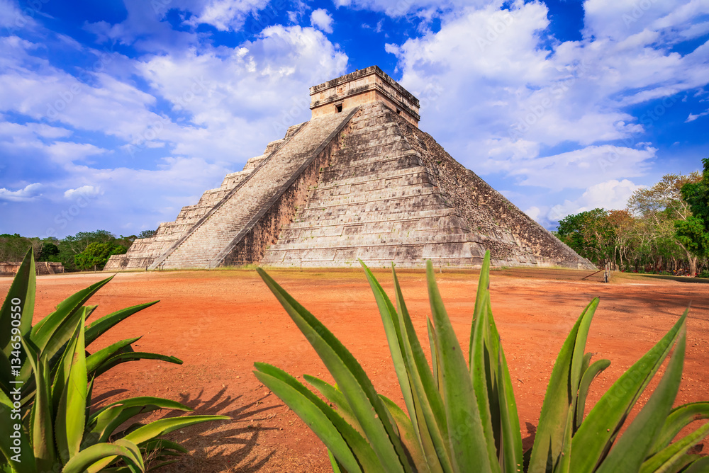 Chichen Itza pyramid, El Castillo, Maya temple with astronomical and cultural significance in Yucatan, Mexico.