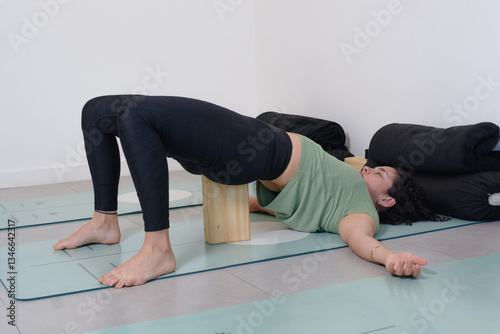 wood block therapy for muscle contractures photo