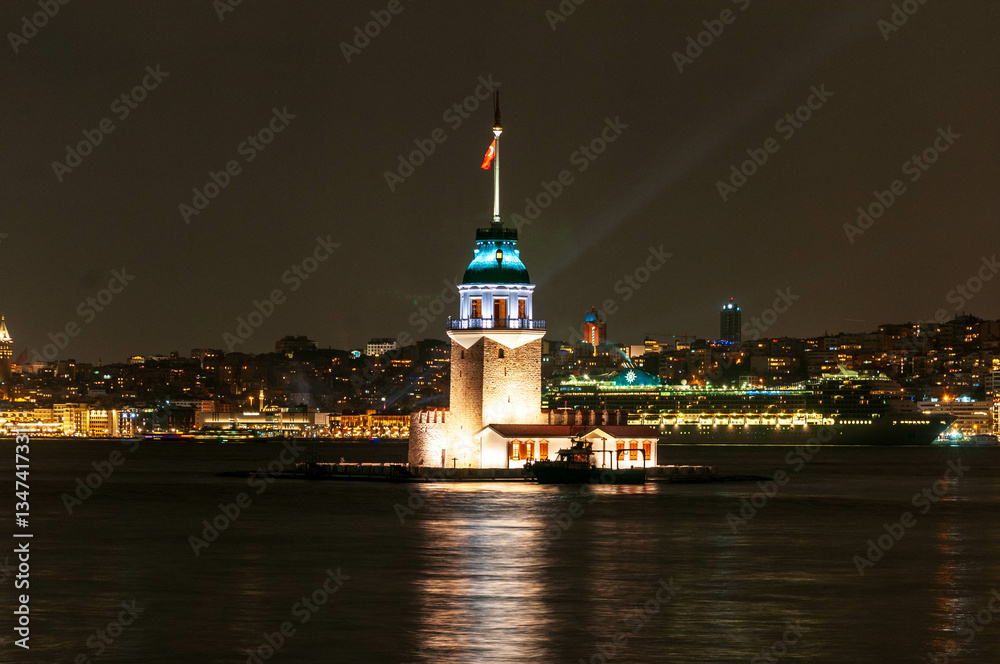 Obraz premium Istanbul City Night Photos Beautiful cityscapes photos