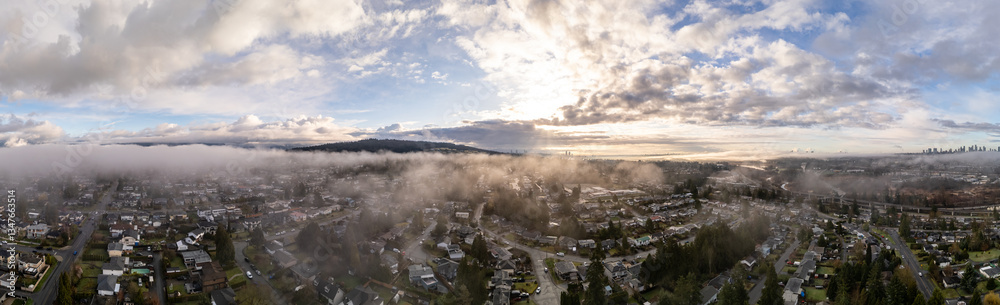 Obraz premium Foggy Morning Over Residential Neighborhood in Burnaby, British Columbia, Canada