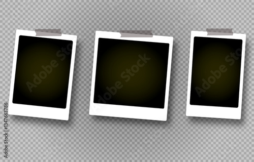 Retro Polaroid film with signature perforations and a subtle vintage effect. Designed in vector graphics, perfect for photo collages, design, and creative projects. Png background. PNG poloroid.