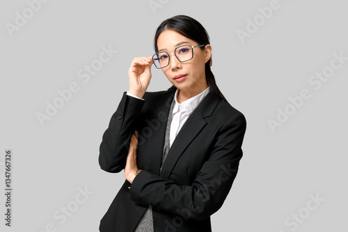 Confident asian businesswom...