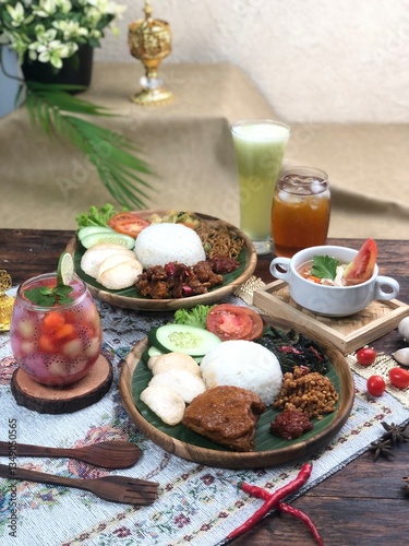 various types of traditional Ramadan and Eid mubarak dishes