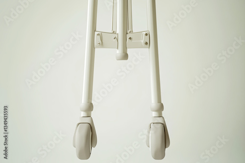 axillary crutches