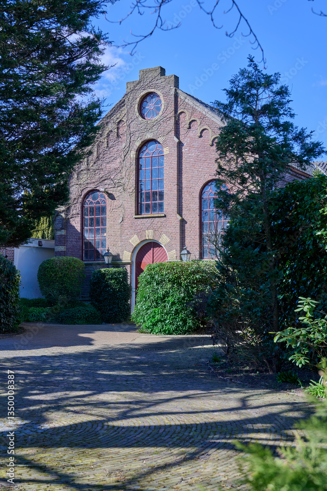 Obraz premium old reformed church in sassenheim, teylingen