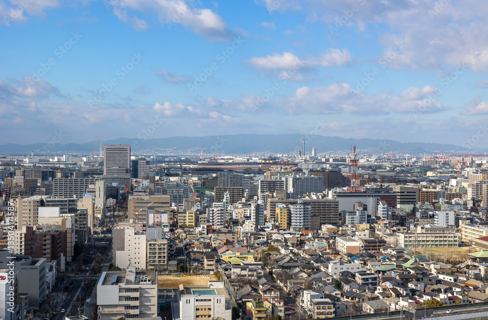 Fototapeta premium 堺市から神戸・六甲山を望む風景