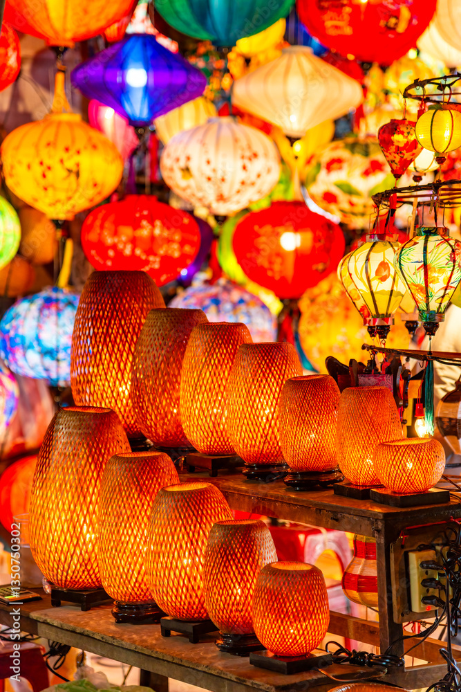 Fototapeta premium Paper lanterns on the streets of old Asian town - Hoi An