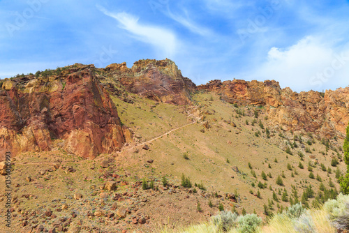 Obraz na płótnie North America, United States, Oregon, Central Oregon, Redmond, Terrebonne, Oregon. Smith Rock State Park. Crooked River. High Desert. Basalt rocks and cliffs. w salonie
