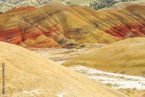 Obraz na płótnie North America, United States, Oregon, Central Oregon, Redmond, Bend, Mitchell. Series of low clay hills striped in colorful bands of minerals, ash and clay deposits. w salonie