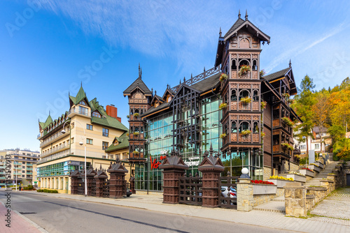 Nowoczesna architektura uzdrowiskowa w Krynicy-Zdroju.