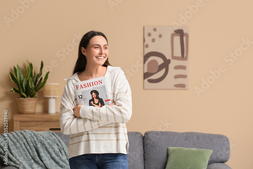 Young woman with fashion ma...