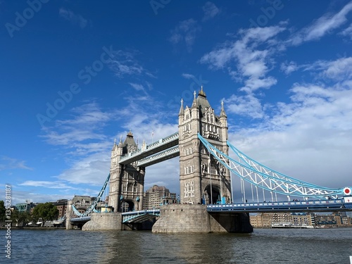 Tower Bridge under blue sky (landscape)