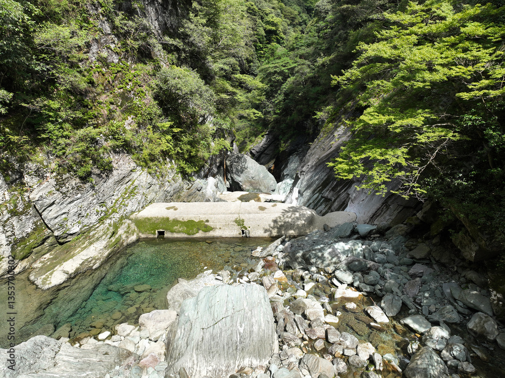 愛媛県西条市 止呂峡の風景