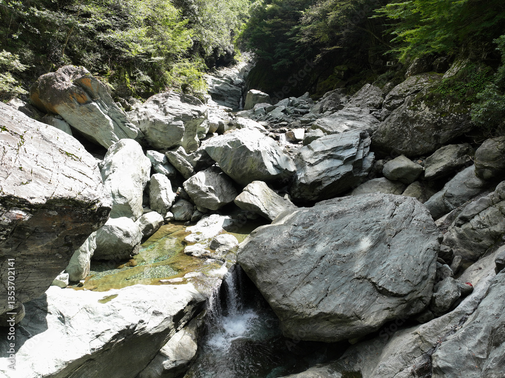 愛媛県西条市 止呂峡の風景