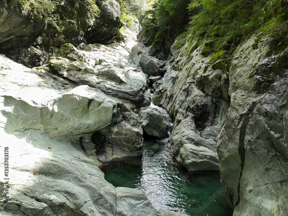 愛媛県西条市 止呂峡の風景