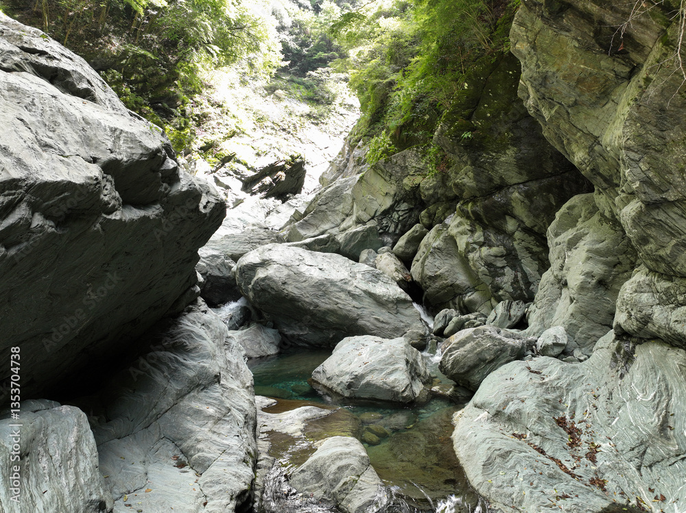 愛媛県西条市 止呂峡の風景