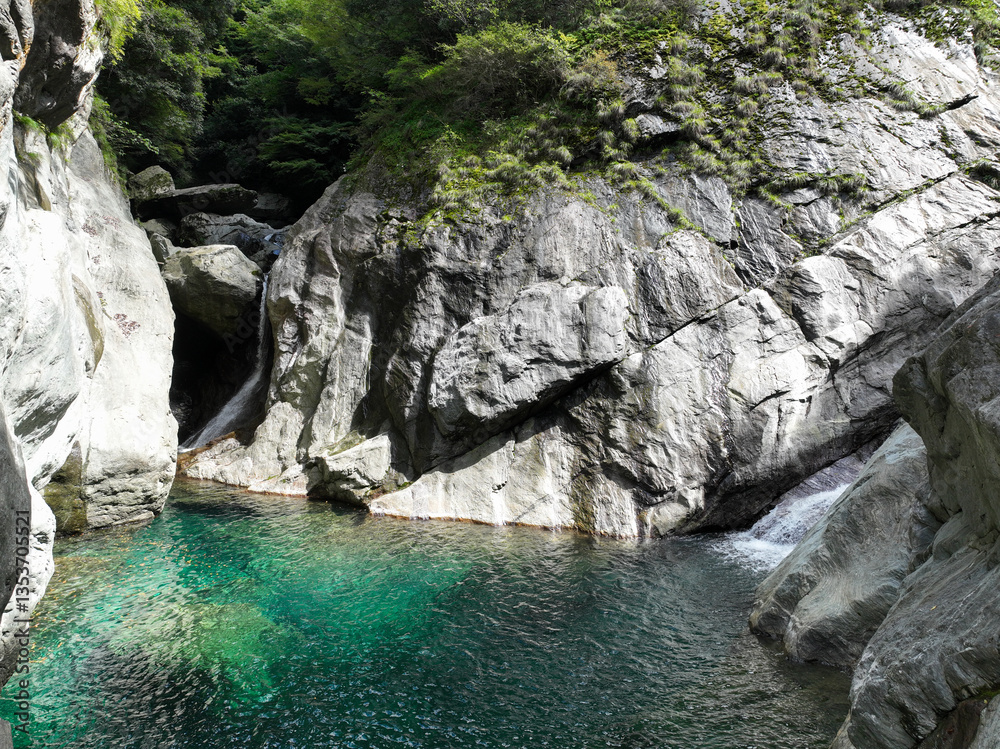 愛媛県西条市 止呂峡の風景