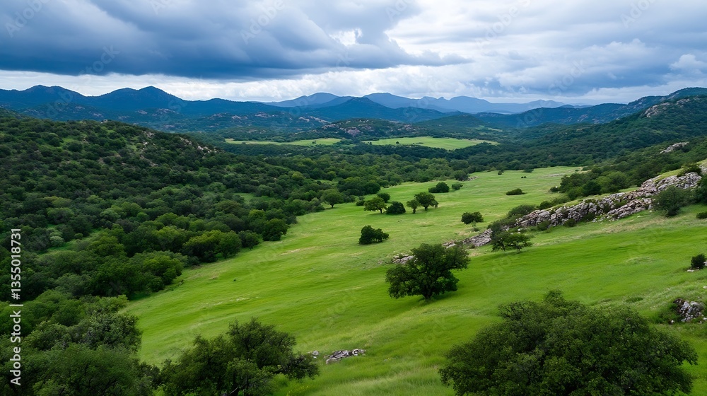 Obraz premium Expansive Green Landscape of Rolling Hills and Trees Under a Cloudy Sky : Generative AI