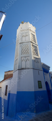 Obraz na płótnie The White Mosque of the Souk of Chefchaouen, Morocco w salonie