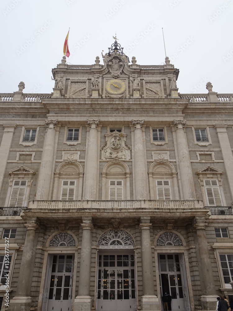 Obraz premium [Spain] Exterior of the Royal Palace of Madrid (Madrid)