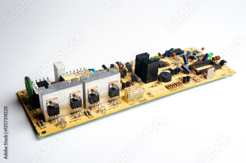 Obraz na płótnie Electronic printed circuit board on white background general plan w salonie