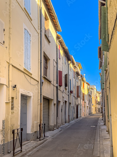 Obraz na płótnie Street view of old village Beaucaire in France w salonie