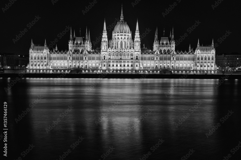 Fototapeta premium parliament of budapest