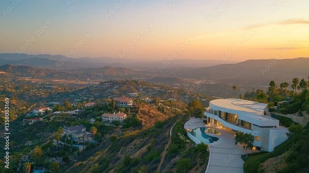 Obraz premium Modern Hilltop Mansion Sunset View Overlooking Cityscape