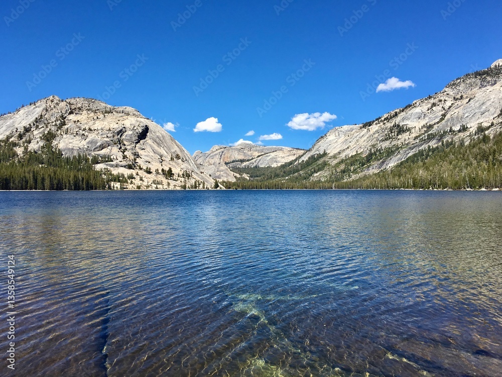 Obraz premium Yosemite Alpine Lake